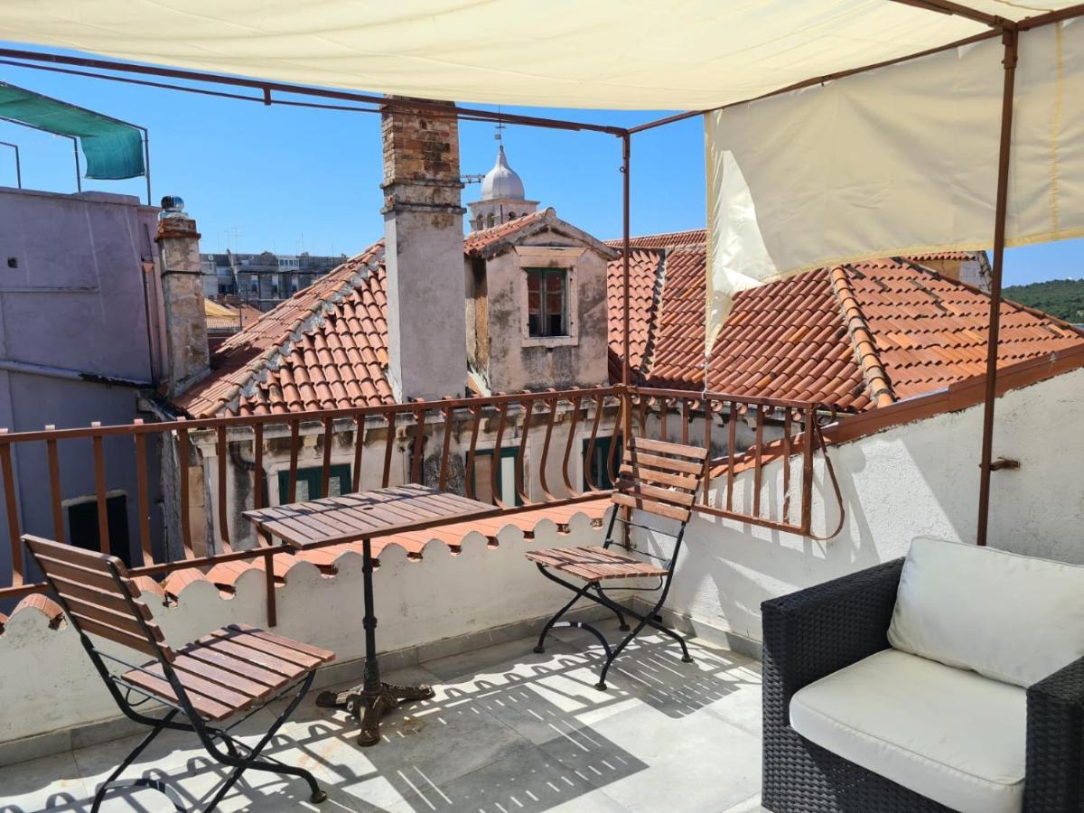 Studio Apartman Lidija Шибеник Экстерьер фото